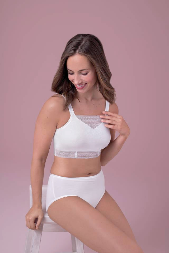 Bra modesty panel with lace